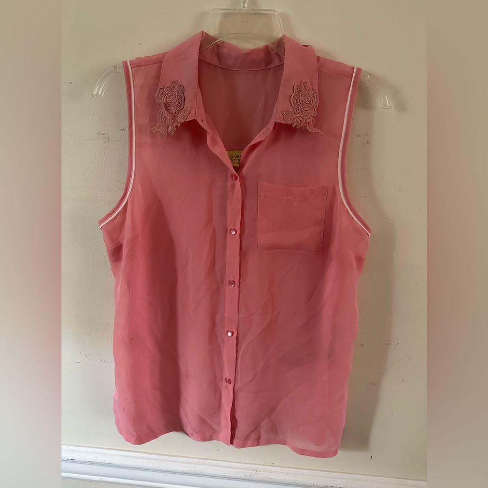 Vera Wang Pink Sleeveless Button Down Shirt